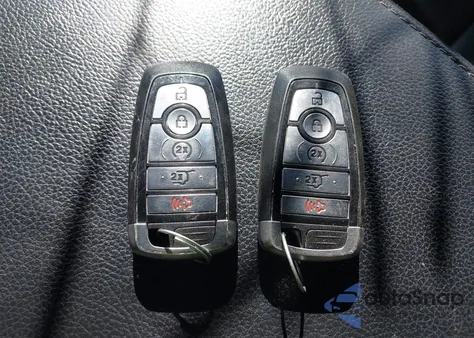 2019 Ford Expedition Xlt z USA, uszkodzony, nr VIN 1FMJU1JT8KEA46491